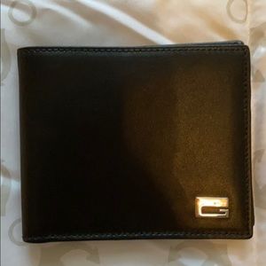 BRAND NEW!! AUTHENTIC GUCCI WALLET WITHOUT BOX